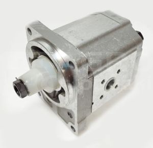121.20.068.00 Pompa Hydrauliczna 