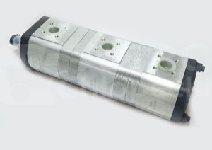 G718100490010  Pompa hydrauliczna 