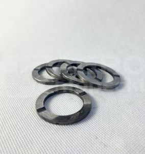 1677742M2 OEM mat