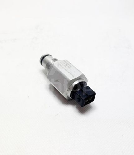 4216611M91.jpg